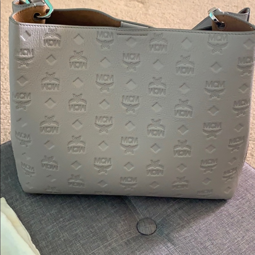 Mcm Sara Hobo Handbag Crossbody or Hobo